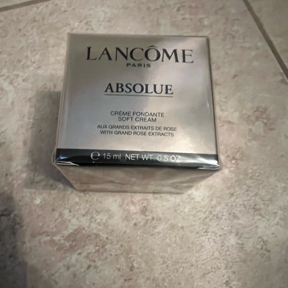 Lancôme Absolue Soft Cream 15ml - Picture 3 of 6